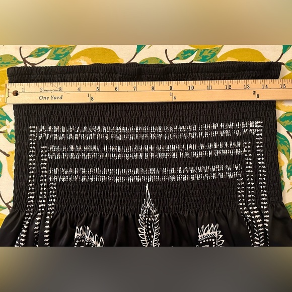 Strapless Summer Dress - Picture 4 of 9